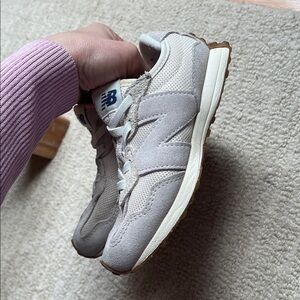 New balance 327 girls cream/white